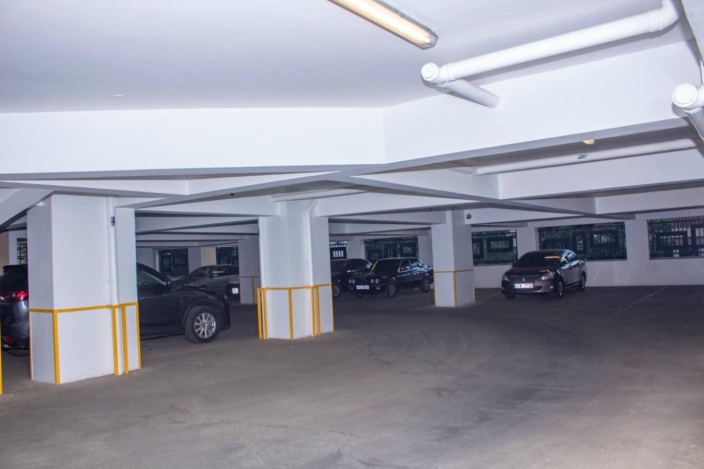 Urban Vibes Getaways - Premium Westlands With Luxury Amenities Appartamento